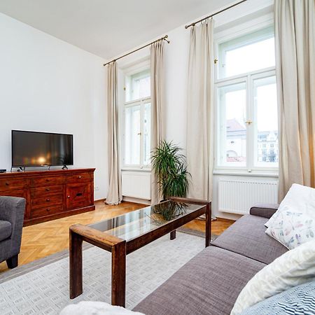 Quiet Apartment In The Old Town Praga Esterno foto