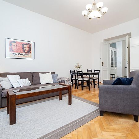 Quiet Apartment In The Old Town Praga Esterno foto