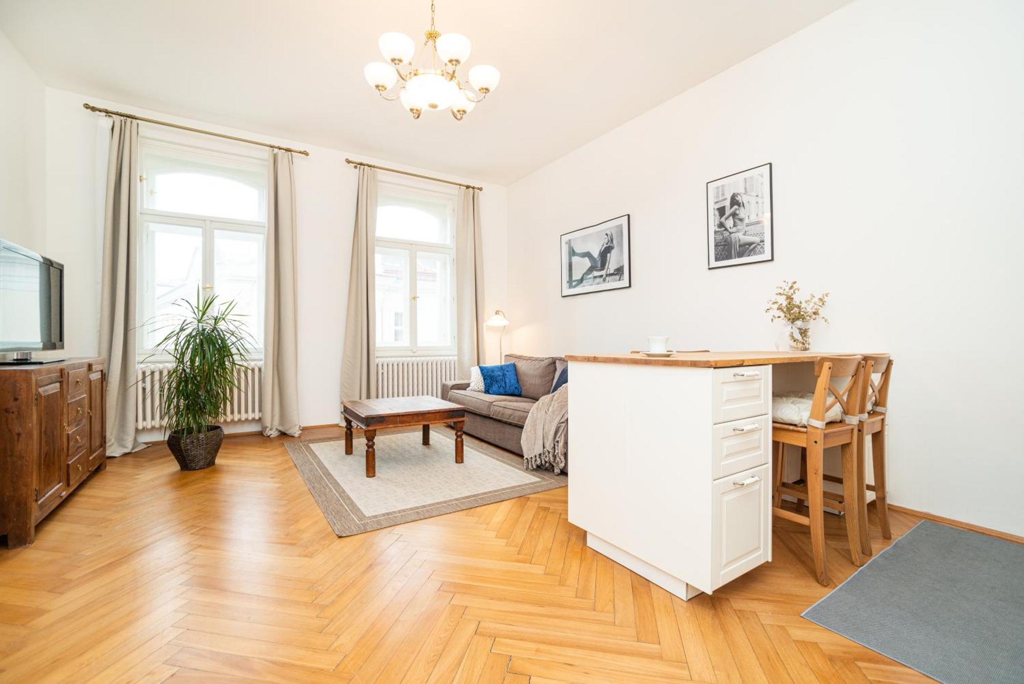 Quiet Apartment In The Old Town Praga Esterno foto