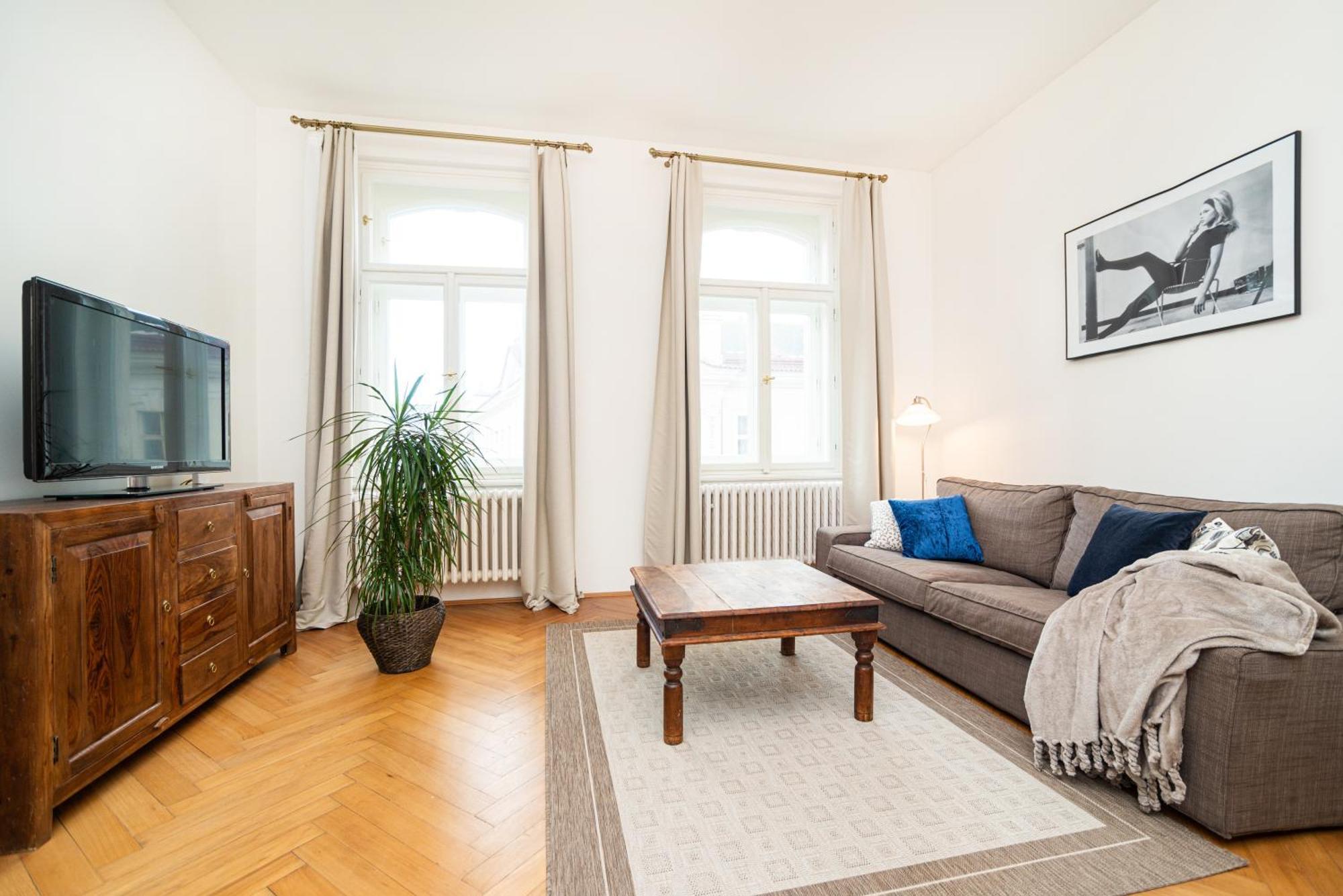 Quiet Apartment In The Old Town Praga Esterno foto