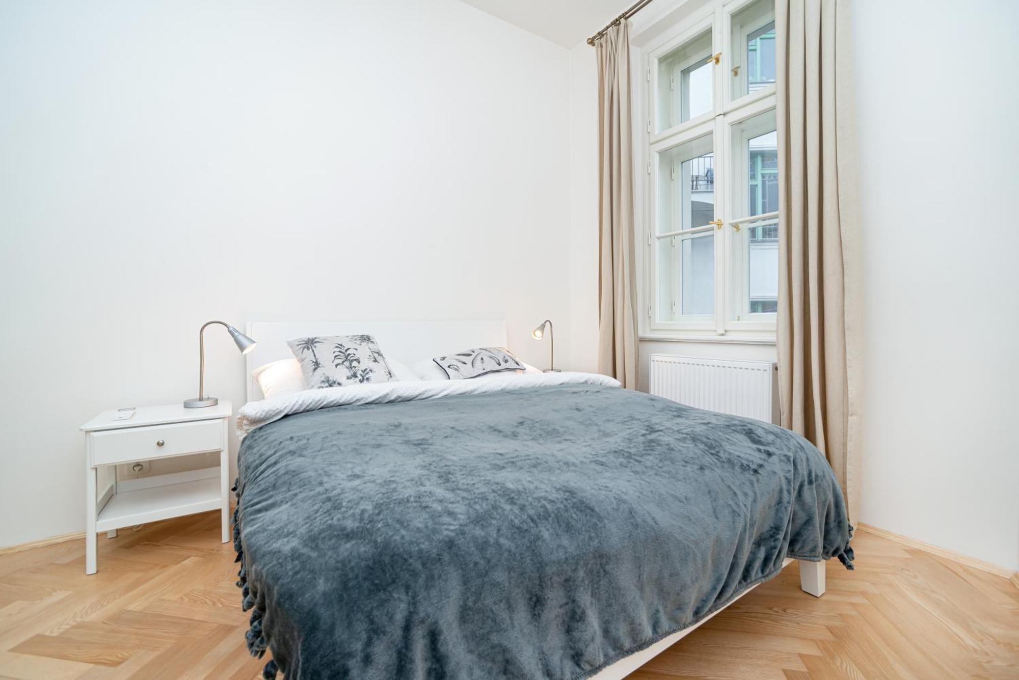 Quiet Apartment In The Old Town Praga Esterno foto