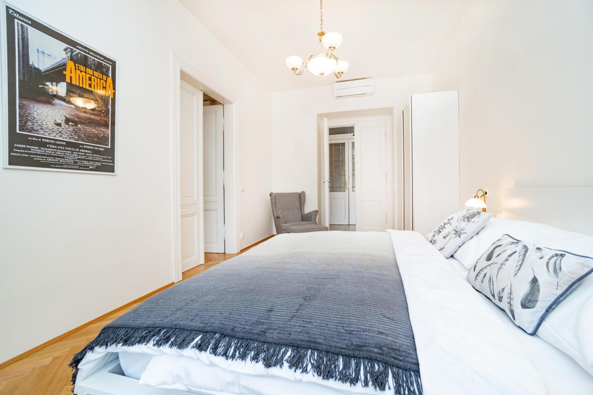 Quiet Apartment In The Old Town Praga Esterno foto