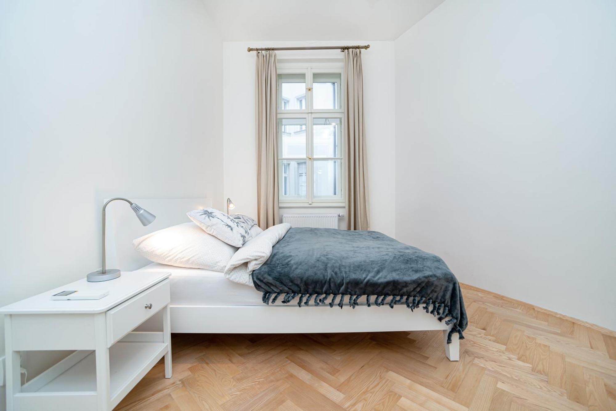Quiet Apartment In The Old Town Praga Esterno foto