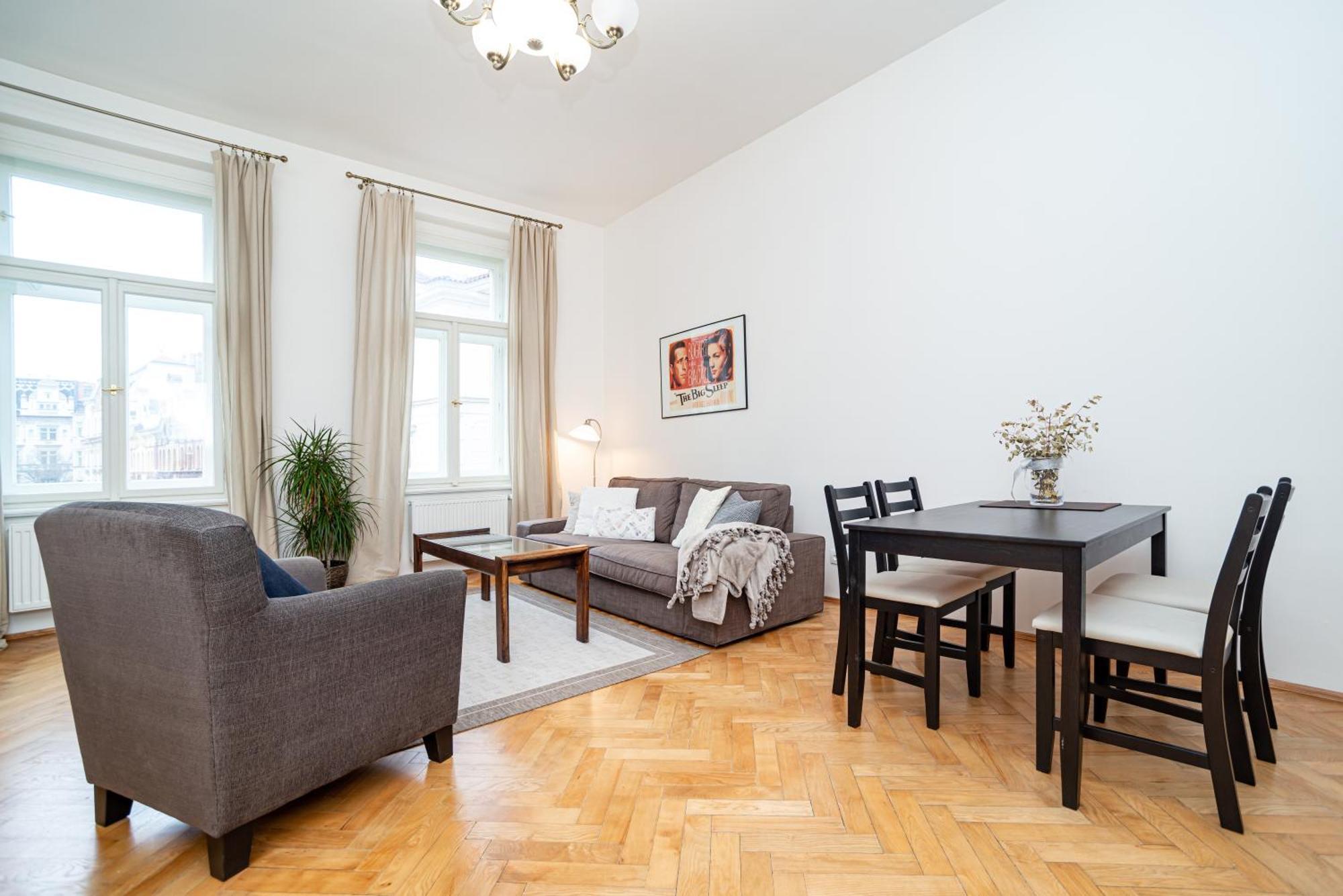 Quiet Apartment In The Old Town Praga Esterno foto