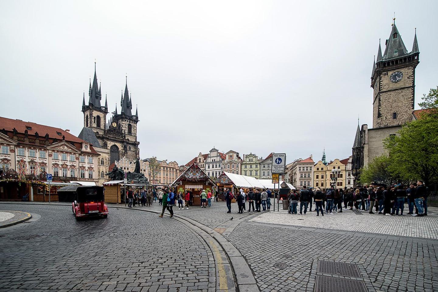Quiet Apartment In The Old Town Praga Esterno foto