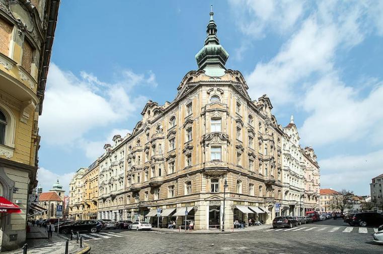 Quiet Apartment In The Old Town Praga Esterno foto